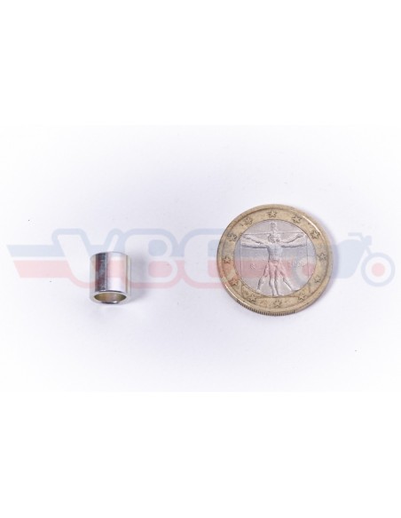 Entretoise HONDA CB 250 350 450 500 550 750 84706-286-000